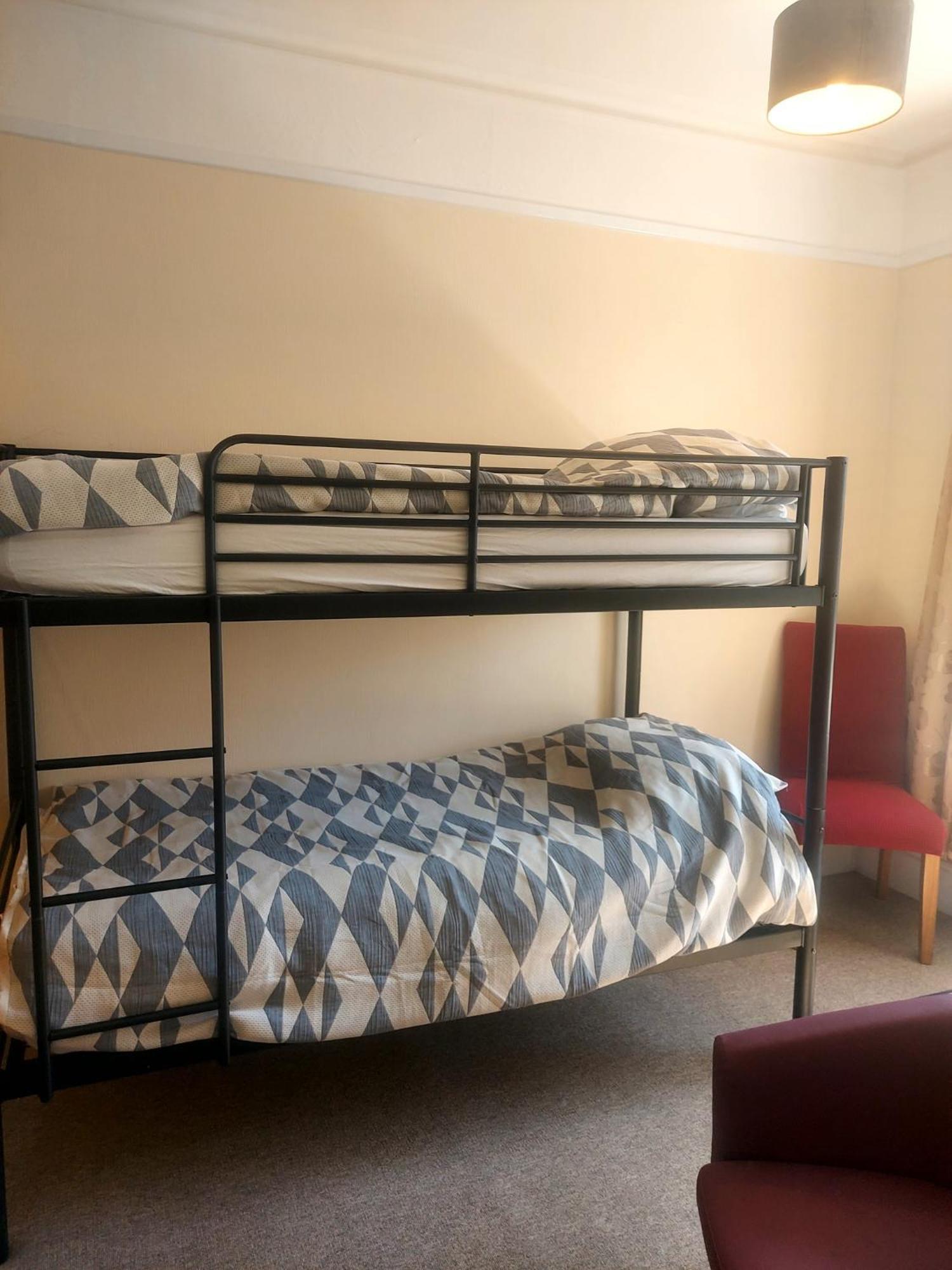 Lea Hurst B & B Борнмут Экстерьер фото